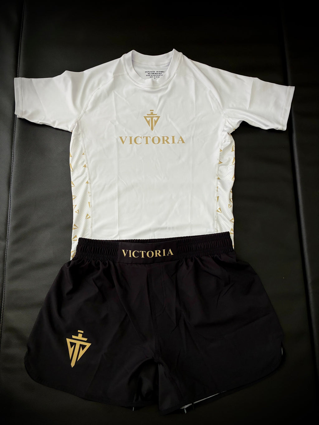 Victoria Rashguard - WHITE